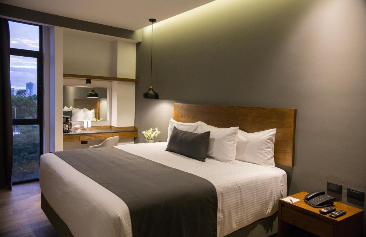 Gumont Guadalajara Lopez Mateos - Minerva Hotel Bagian luar foto