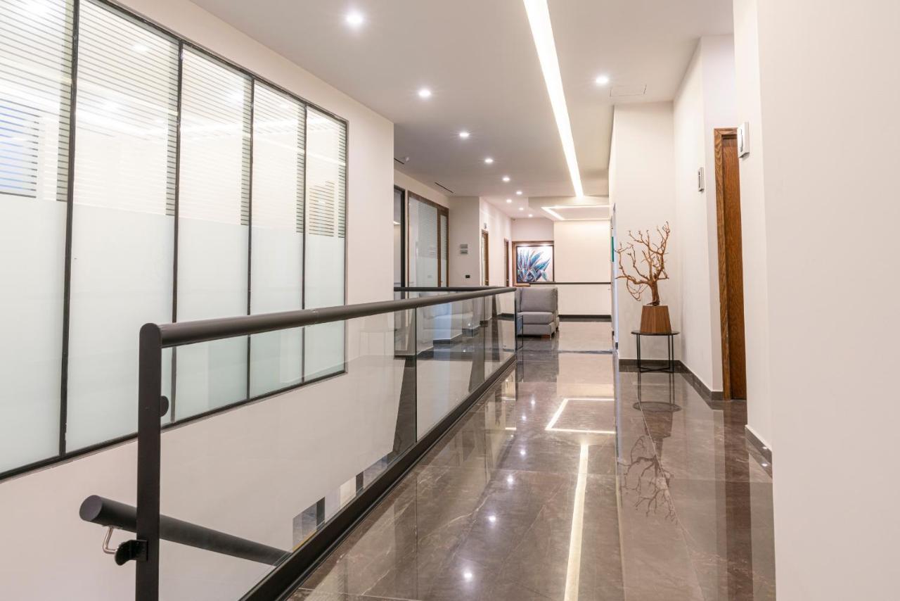 Gumont Guadalajara Lopez Mateos - Minerva Hotel Bagian luar foto